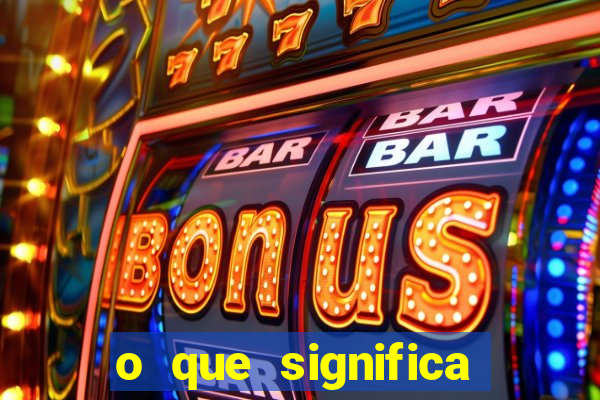 o que significa sonhar dobrando roupas